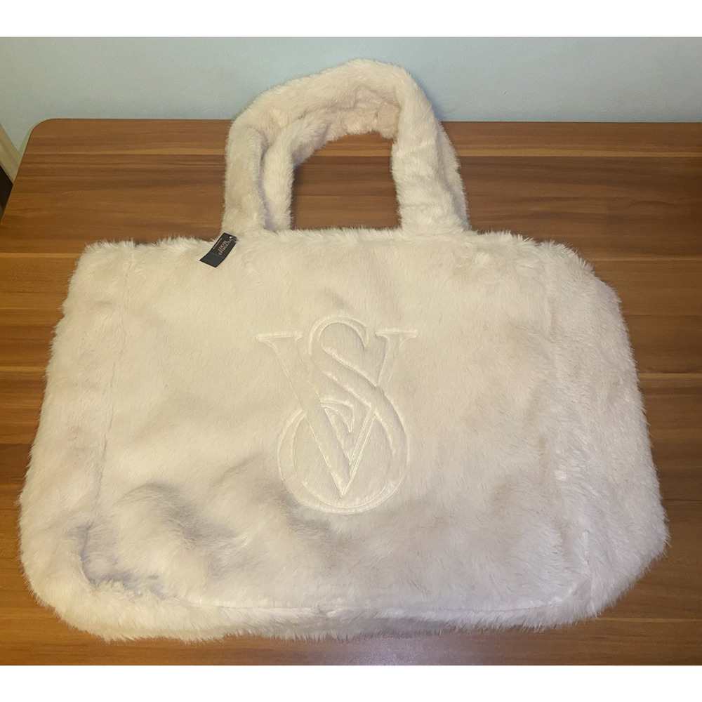 Victoria’s Secret VS Logo Tote – White Sherpa Faux Fur – NEW with Tag